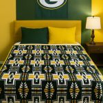 2 PLY Flannel Blanket Full Size Santa Fe Design ,Packers